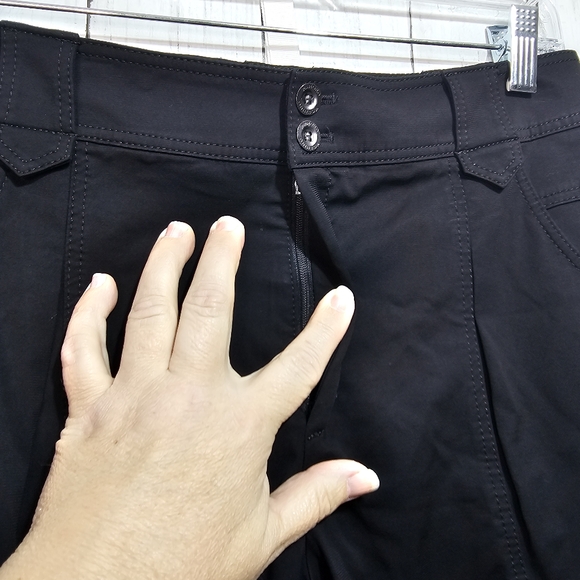 Vintage Hiroko Koshino Women's Black Cropped Cuffed Pants Size 40 (S/M)  Pockets - Picture 4 of 10